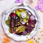 SEED SAVING TECHNIQUES FOR THE VEGETABLE GARDENER - How to save seeds for future harvests