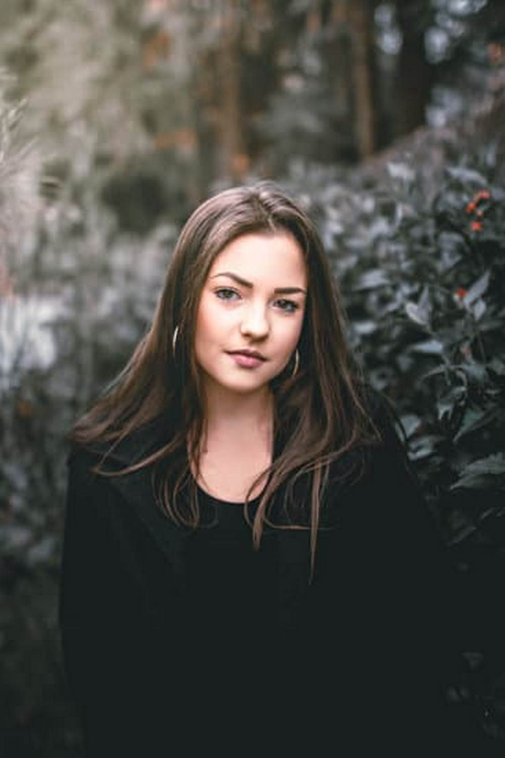 Vertical Garden with Variety of Vegetables and Herbs Growing in Small Space - VERTICAL VEGETABLE GARDENING EXT